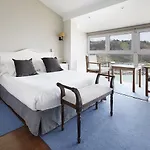サイアス オテラ ホテル 2*