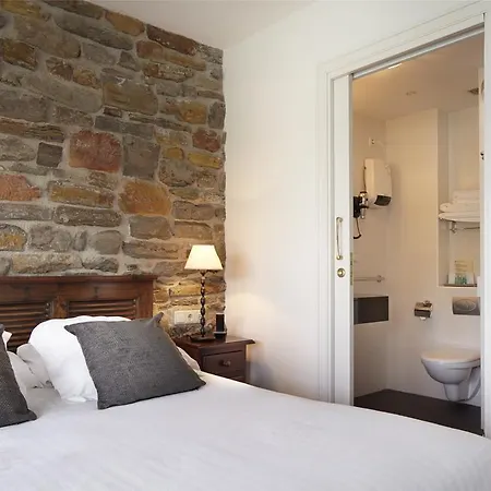 Hotel Saiaz Hotela Getaria