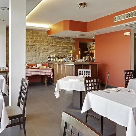 Saiaz Hotela Hotel 2*