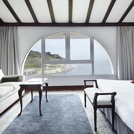 Hotell Saiaz Hotela 2*