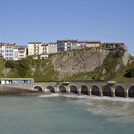 Saiaz Hotela 2* Getaria