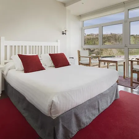 Saiaz Hotela 2* Getaria