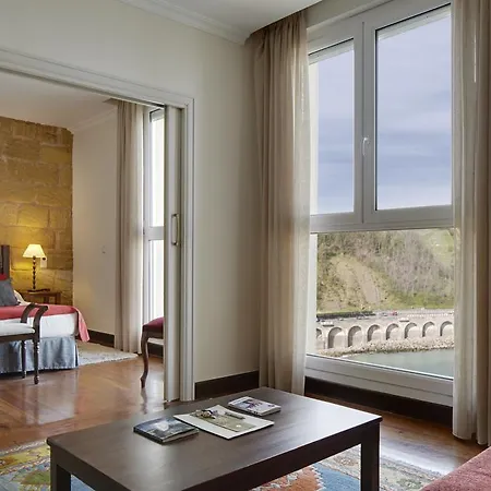 Saiaz Hotela Hotell Getaria